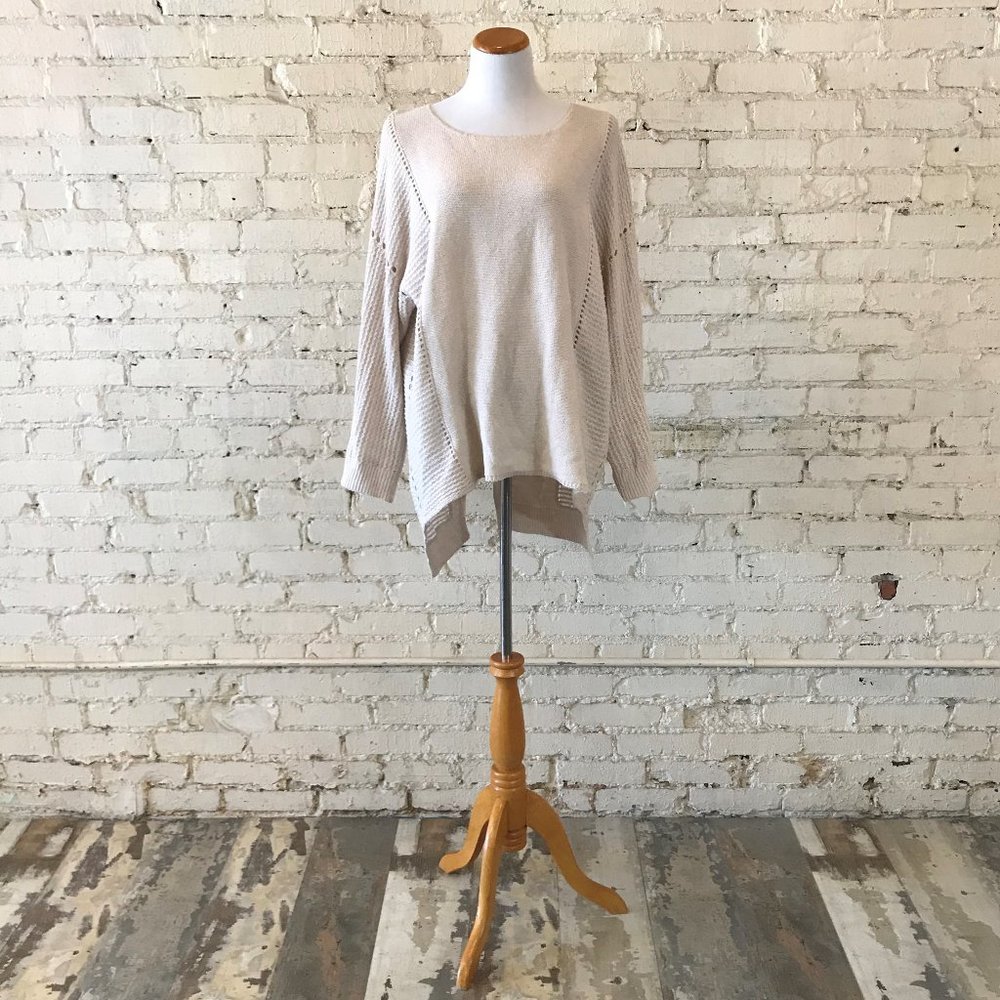 Very J Tan Long Sleeved Sweater Large